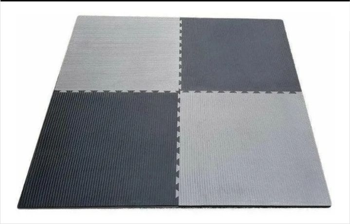 Piso de goma. Placa 1 m x 1 m x 2 cm en rojo/azul o negro/gris. Importado. Precio. $U 600. Ref. Nº 71 